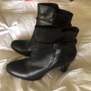 Antonio Melani Black Heeled Ankle Boots Size 9M